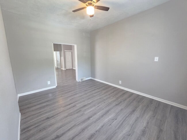 Building Photo - 4127 Virginia Ave