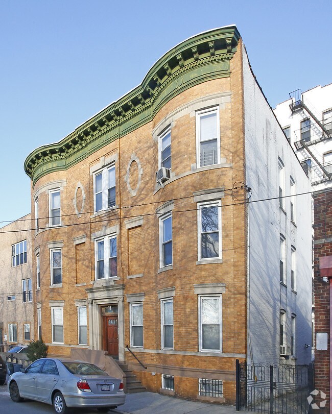 Building Photo - 16 Gatling Pl