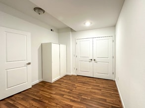 Building Photo - 330 Geneva St