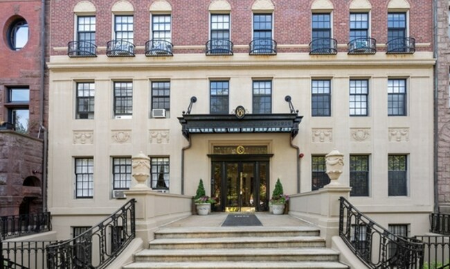 Building Photo - 180 Commonwealth Ave