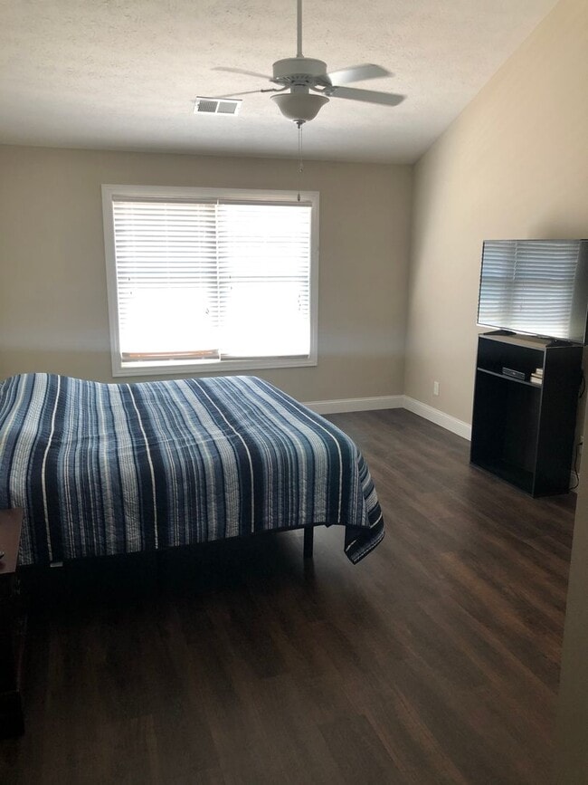 Interior Photo - Concord Village