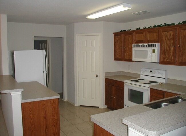 Foto del edificio - Charming 3 Bedroom 2 Bath In Keller ISD
