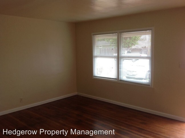 Foto del edificio - 2 br, 1 bath House - 2983 Kilburn Avenue