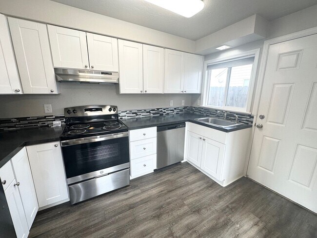 Foto del edificio - 211 N Indiana Ave