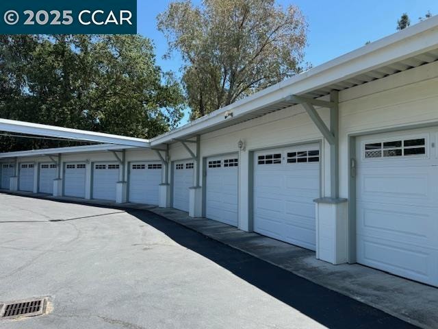 Building Photo - 1675 El Nido Ct