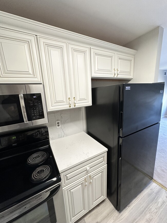 Photo - 2124 Pauline Blvd Apartment