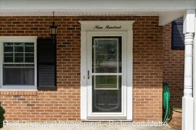 Foto del edificio - 2 br, 1 bath House - 900 Smithfield Avenue