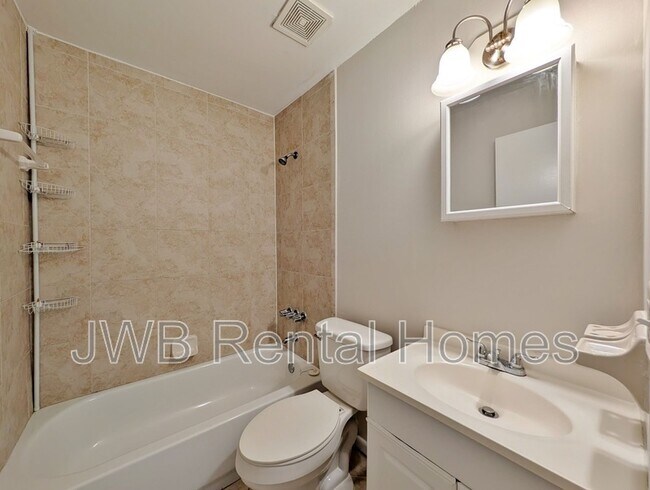 Foto del edificio - 2508 Sandusky Ave E