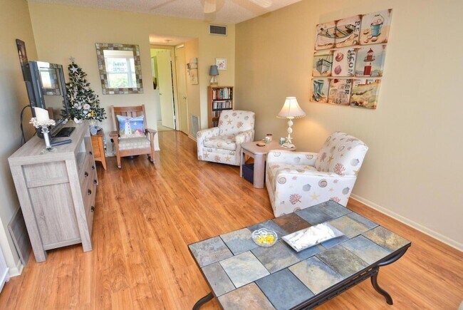 Foto del edificio - 1225 NW 21st St