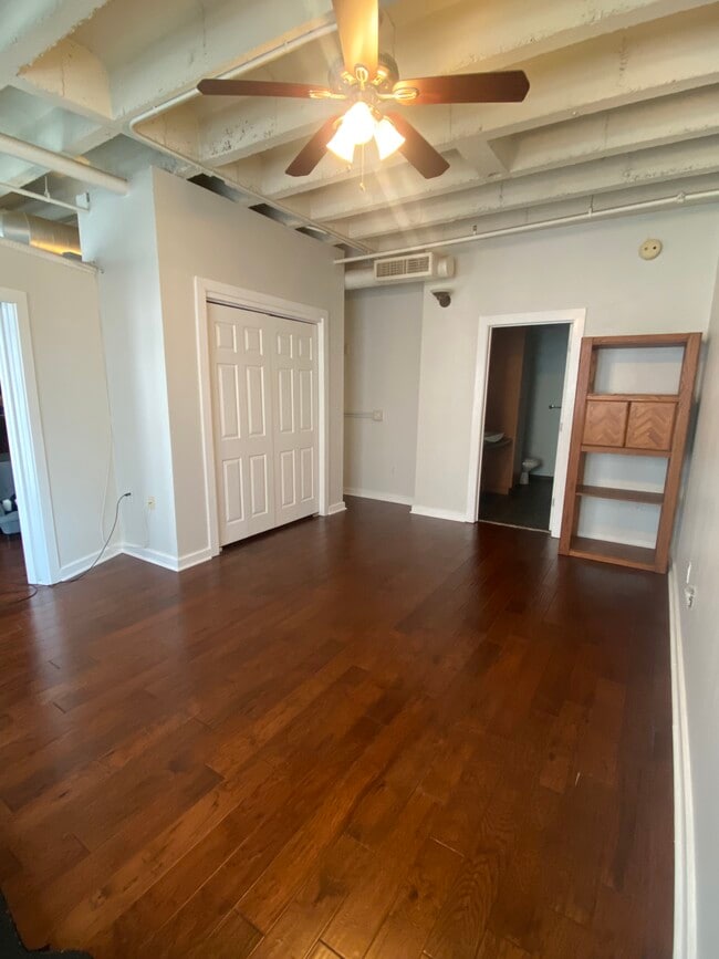 Building Photo - 805 Peachtree St NE