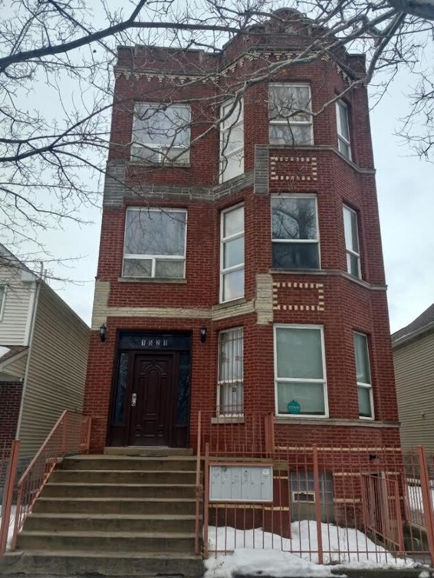 Primary Photo - 1528 S Lawndale Ave