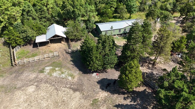 Building Photo - 10621 Parker Dr