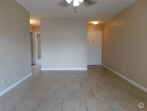 Building Photo - 2600 Penny Ln