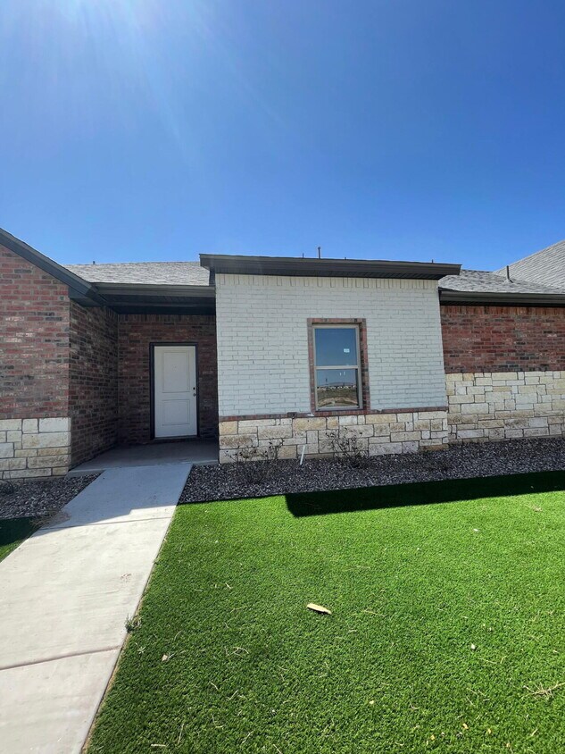 Foto principal - 2527 134th St