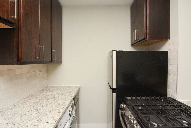 Foto del edificio - 450 W Barry Ave