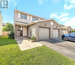 Building Photo - 348 Monica Crescent