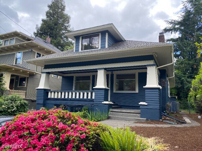 Building Photo - 4 br, 1.5 bath House - 2205 NE 42nd Ave