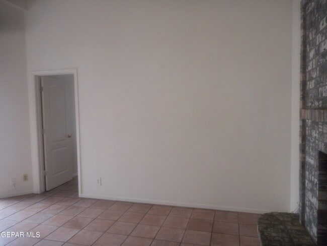 Building Photo - 1538 Rebecca Ann Dr