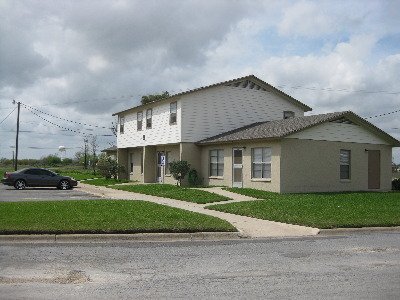 Foto del edificio - 1100 E Santa Rosa Ave