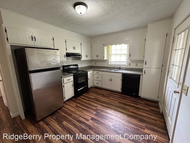 Building Photo - 2 br, 1 bath House - 220 Hennon Drive Apt G