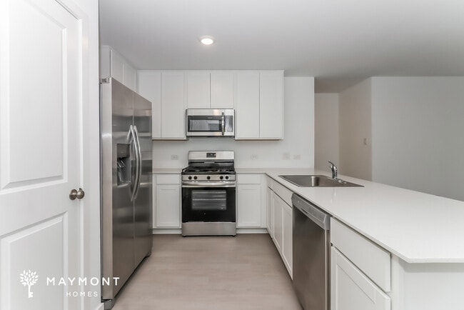 Building Photo - 3057 Majestic Sunrise Dr