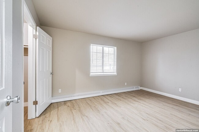Interior Photo - Canopy Collection - Canopy Ridge
