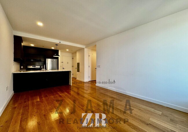 Foto del edificio - 25 E 19th St