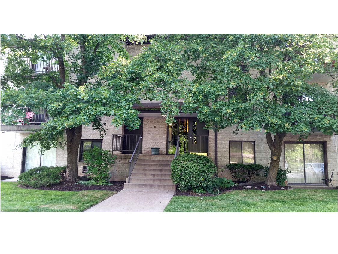 Front of building - 15 Dougherty Blvd
