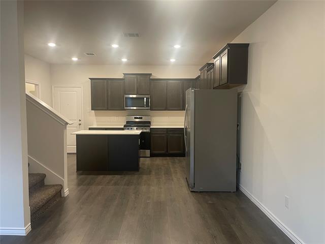 Foto del edificio - 2021 Crooked Bow Dr