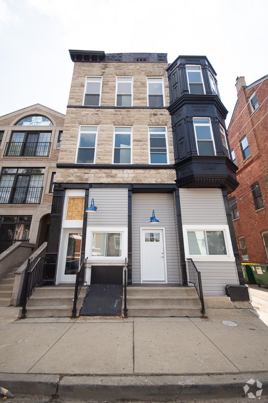 Building Photo - 1708 S Carpenter St