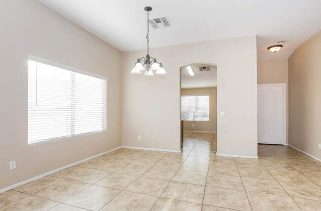 Foto del edificio - 9902 W Trumbull Rd