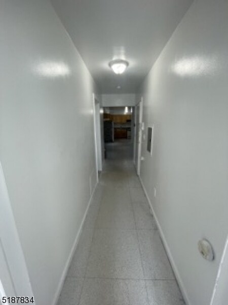 Building Photo - 99 W Palisade Ave