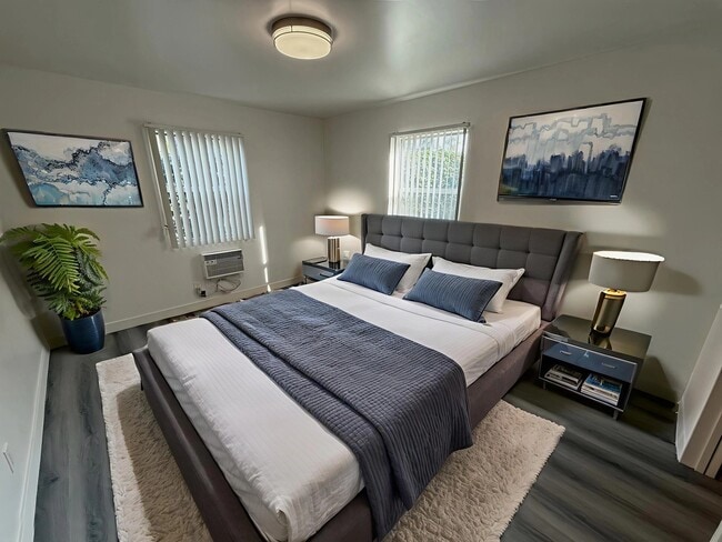 Building Photo - 4530 Whitsett Ave