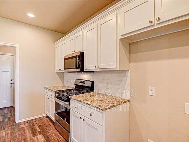 Photo - 10612 Mountain Fork Dr House