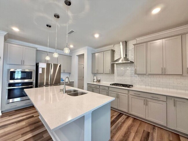 Foto del edificio - 4913 Enlightenment Rd