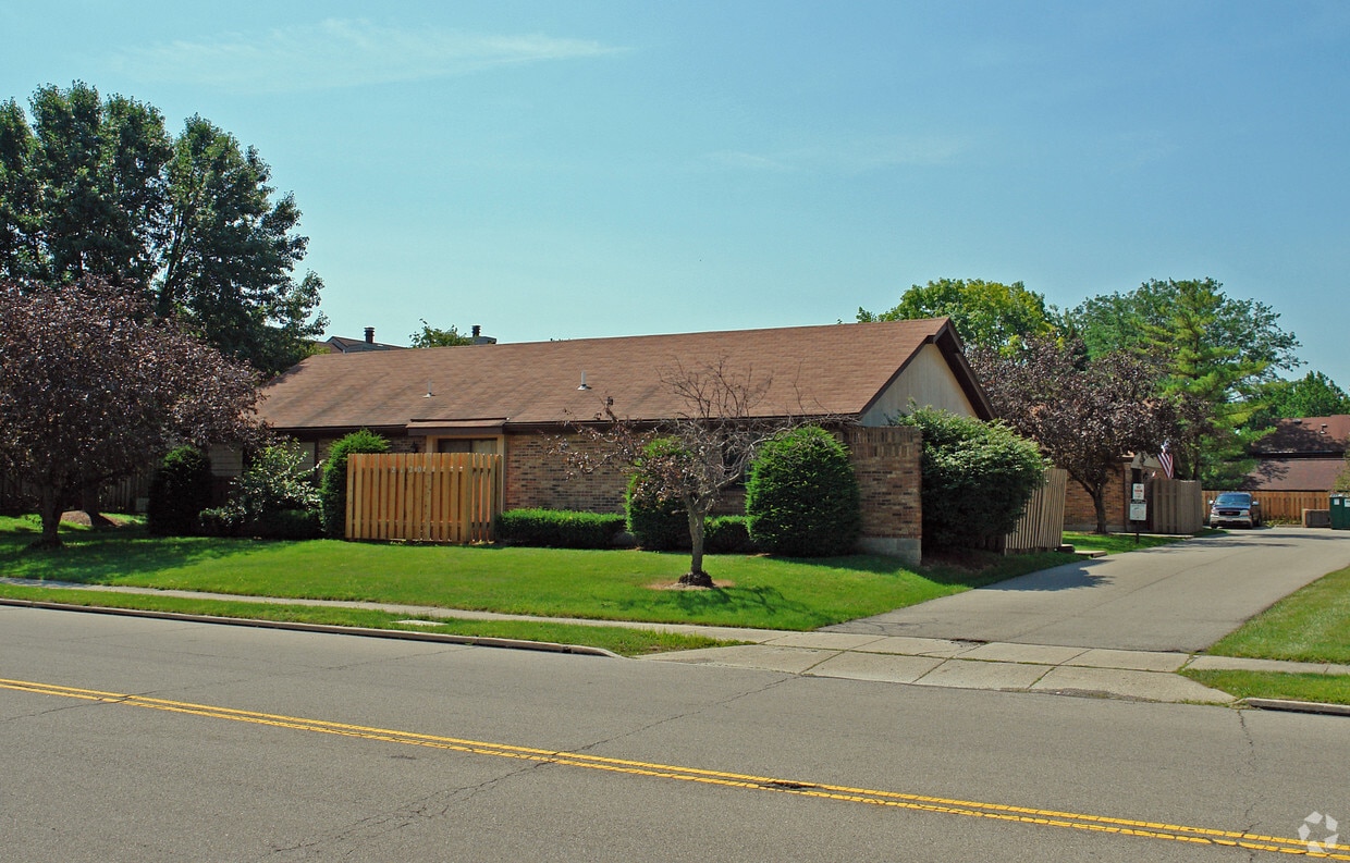 2120 Hewitt Ave, Dayton, OH 45440 Apartments in Dayton, OH