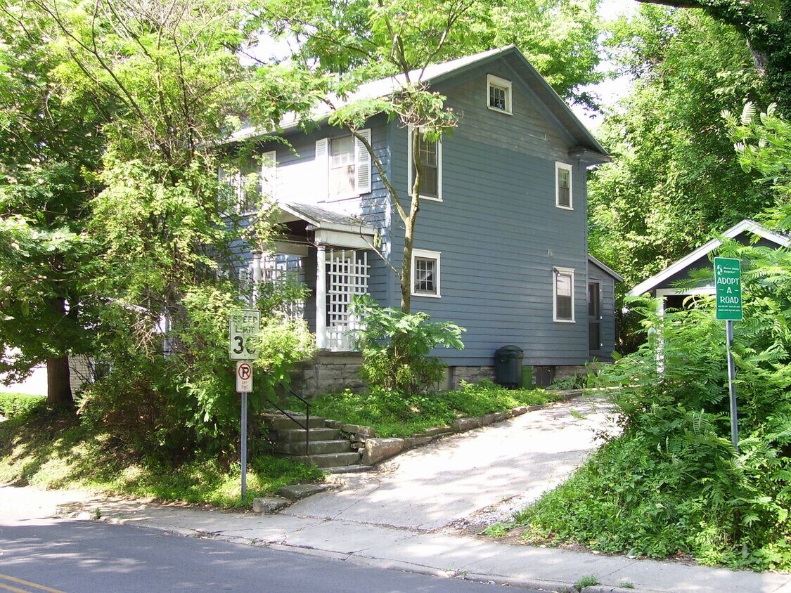 Foto principal - 610 S Henderson St