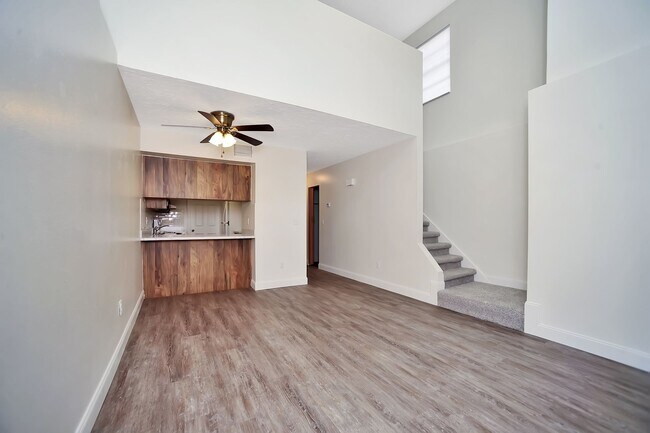 Building Photo - 1476 CROFTWOOD DRIVE