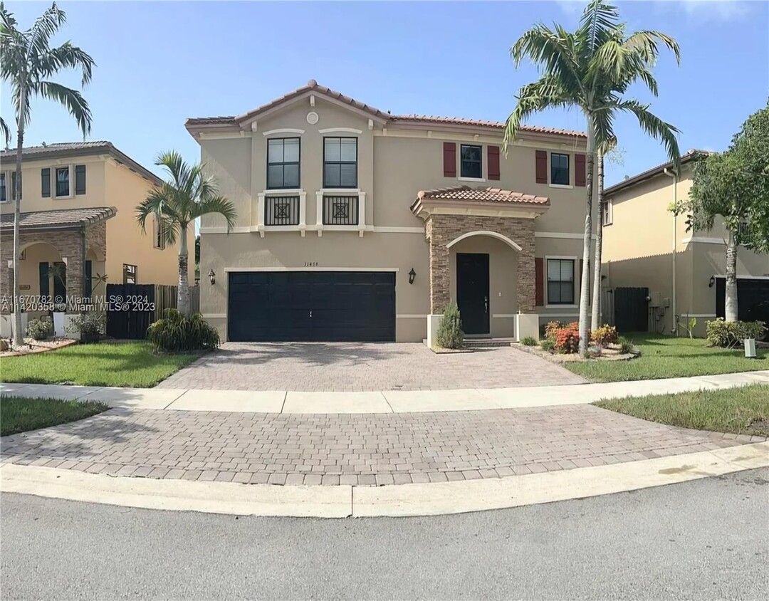 Foto principal - 11478 SW 242nd St