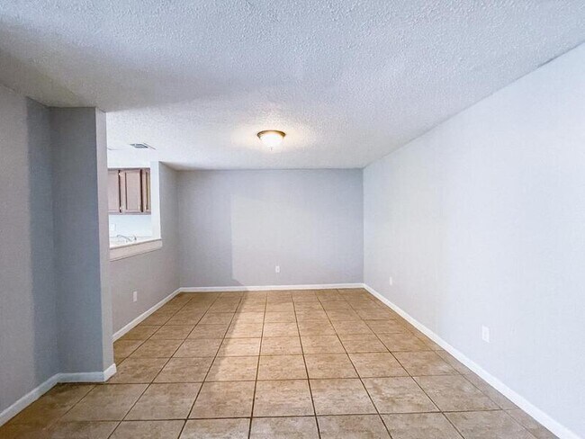 Foto del edificio - 5143 Puritan Cir