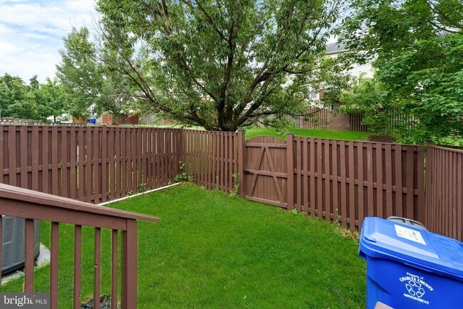 Building Photo - 3336 Fordington Pl