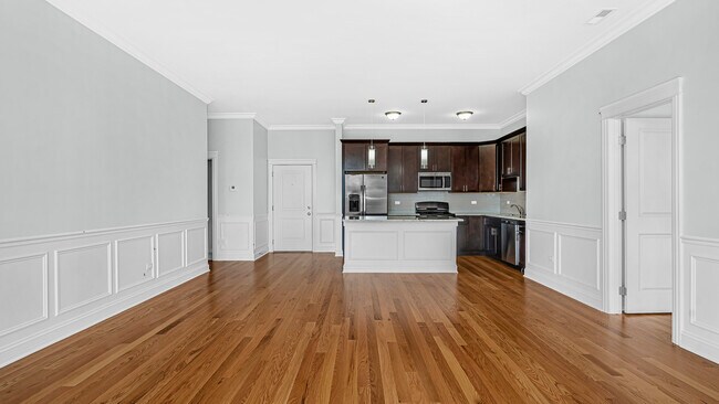 Foto del edificio - 520 N Western Ave