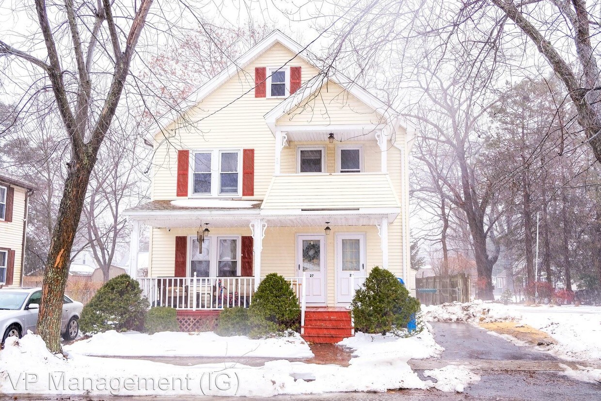 2729 Queen Ave, West Springfield, MA 01089 Apartment for Rent in