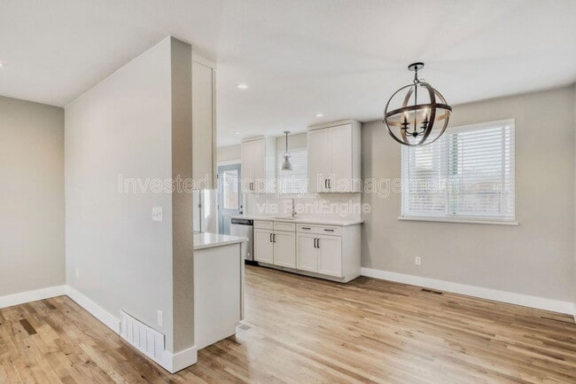 Building Photo - 3230 Elm St