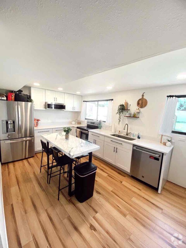 Tuscan Villas Townhomes Houses under 2,500 Orem, UT 4 Homes