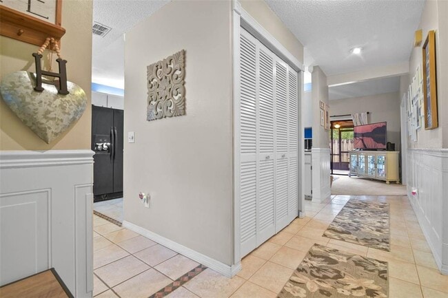 Building Photo - 512 Derby Dr