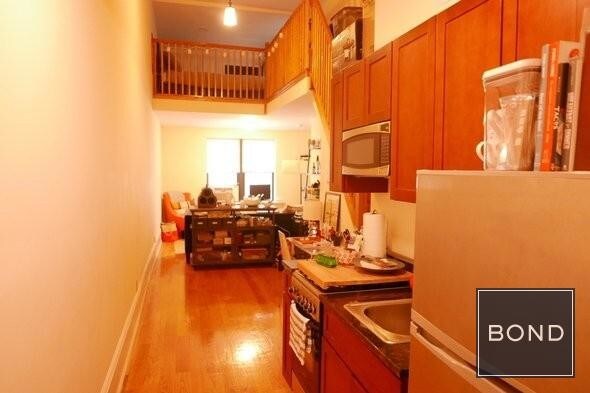 Foto del edificio - 255 W 75th St