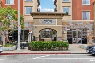 Building Photo - 6020 S Seabluff Dr