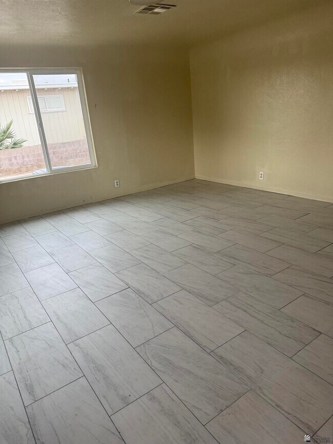 Foto del edificio - 1508 W 9th Pl