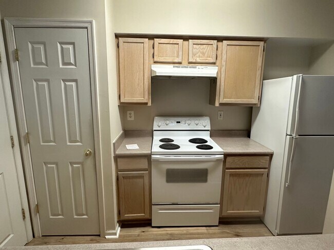 Foto del edificio - 1BR, 1Ba condo in Carriage Hill subdiviisi...